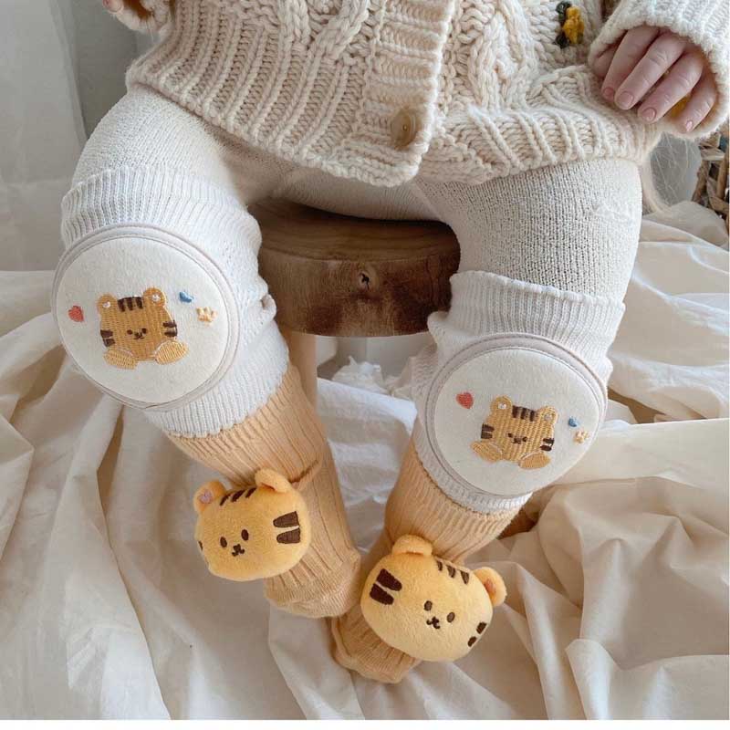 ベビー膝パッド靴下純粋な綿超薄型かわいい漫画刺繍膝保護靴下ベ - Baby Knee Pad Crawling のレビューと価格