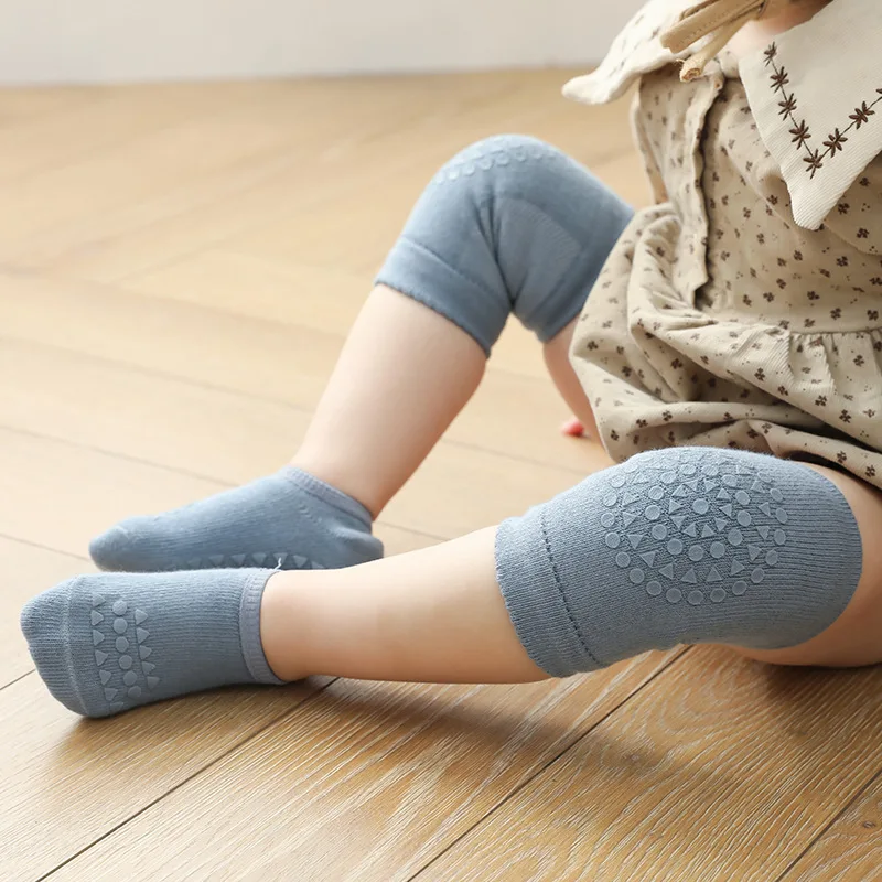 ベビー膝パッド靴下セット無地アンチスリップ靴下膝蓋骨子供クロ - Baby Knee Pad Crawling のレビューと価格