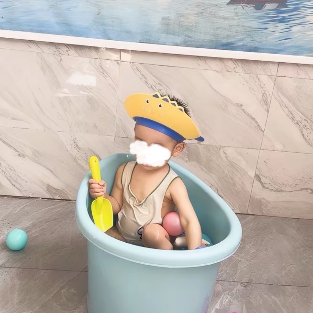 ベビーシリコンヘアウォッシュキャップ防水耳プロテクター調節可 - Infant Head Protector のレビューと価格